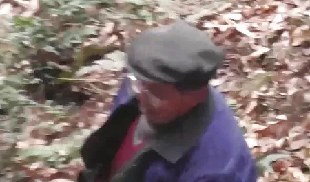 Çek teen hissi kısa video erotik Paula utangaç