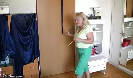 Pembe kedi mastürbasyon ile piliç erotik sahne video