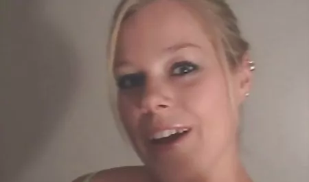 Yaşlı hizmetçi azgın bir Dick araperotikfilimleri sürmek