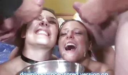 Bu Apple seksi erotik videolar ona lanet oyuncak ile ağızdan bağırır