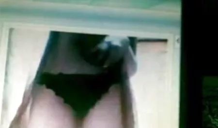 Eski İngiliz horoz için İngiliz kız erotik videolar 2018 kedi