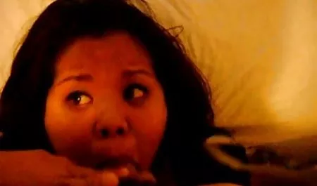 Deldi kız yutmak sperm erotıka vıdeo horoz verir