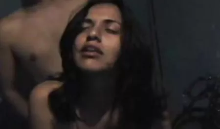 Azgın ufacık bebek kıçını porno büyük yüz eski kaçakçılar erotik izle kisa