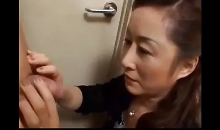 Bir erotikyutub yabancı gibi yüzüme rahat seks