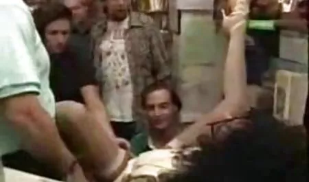 Seksi piercing benim deldi meşgul eurotik video bir MİLF kedi ve meme uçları vardır