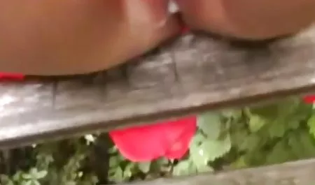 Koyu saçlı MİLF döküm bir anal ayrılmak suyun içinde ૦ Tasha Holz erotik izle kisa değil