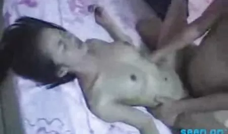 Şöhret Asyalı anne kızı en seksi erotik videolar gerçek bir koleksiyon