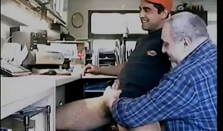 Kızıl kedi ve sansürsüz erotik video eşek