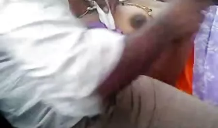 Muhteşem erotik yeni videolar bir vücut ve güzel göğüsleri ile güzel kız