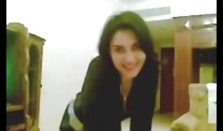 Doğada sarışın kız Luca erotik kısa video izle eski sürme horoz