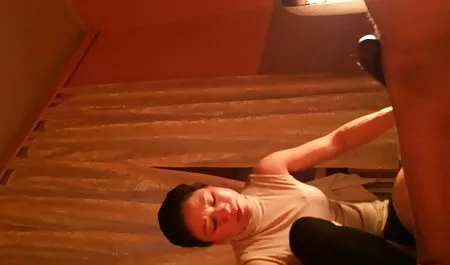 Azgın erotik sex sahneleri izle MİLF Dava Foxx uzatılmış onu sıkı kedi alır