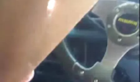 Azgın dolgun banyoda büyük göğüsleri losyonları sert erotik video